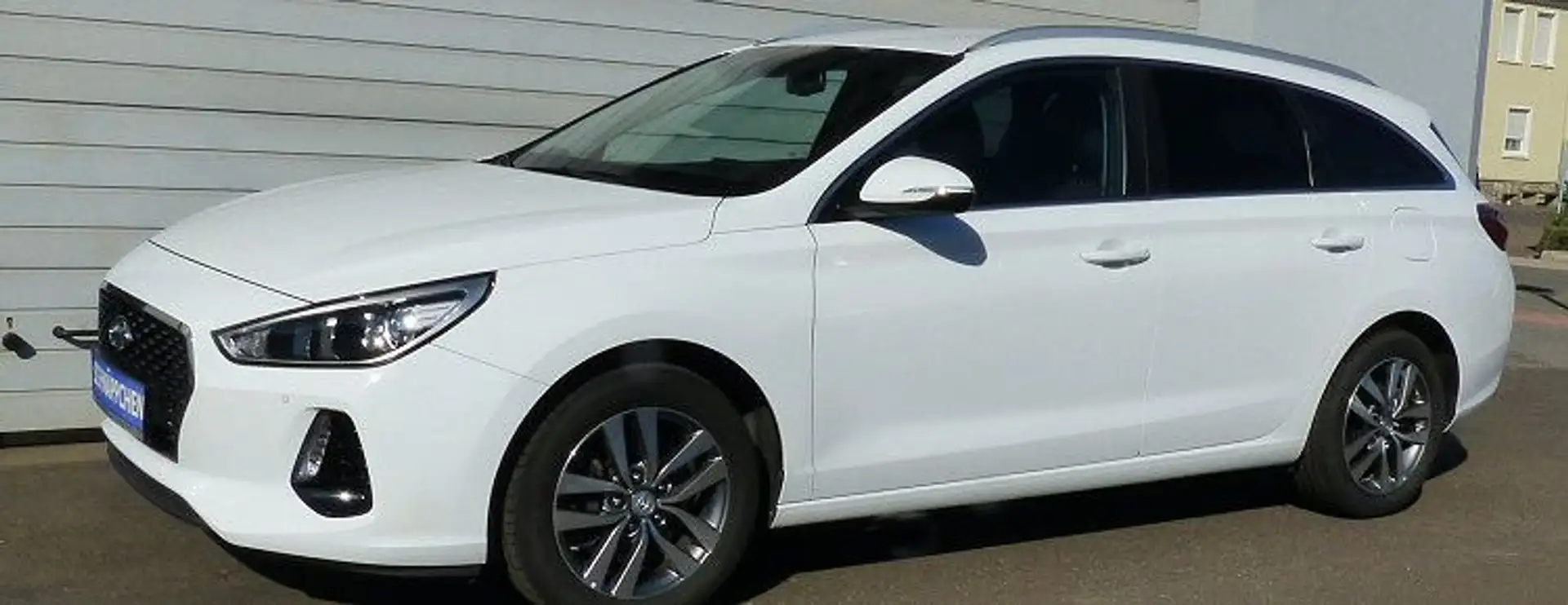 Hyundai i30 1.0 T-GDI  Top Gepflegt mit Superausstattung Weiß - 2