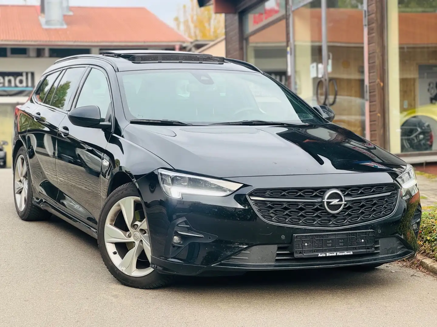 Opel Insignia B Sports Tourer Ultimate Schwarz - 1