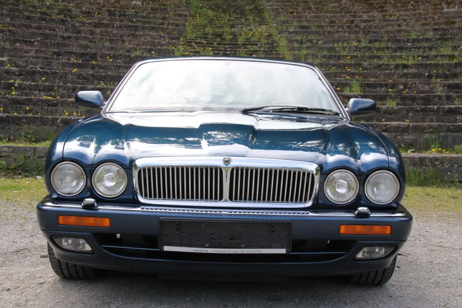 Jaguar XJ6 Executive mit 2 Jahren Garantie Modrá - 1