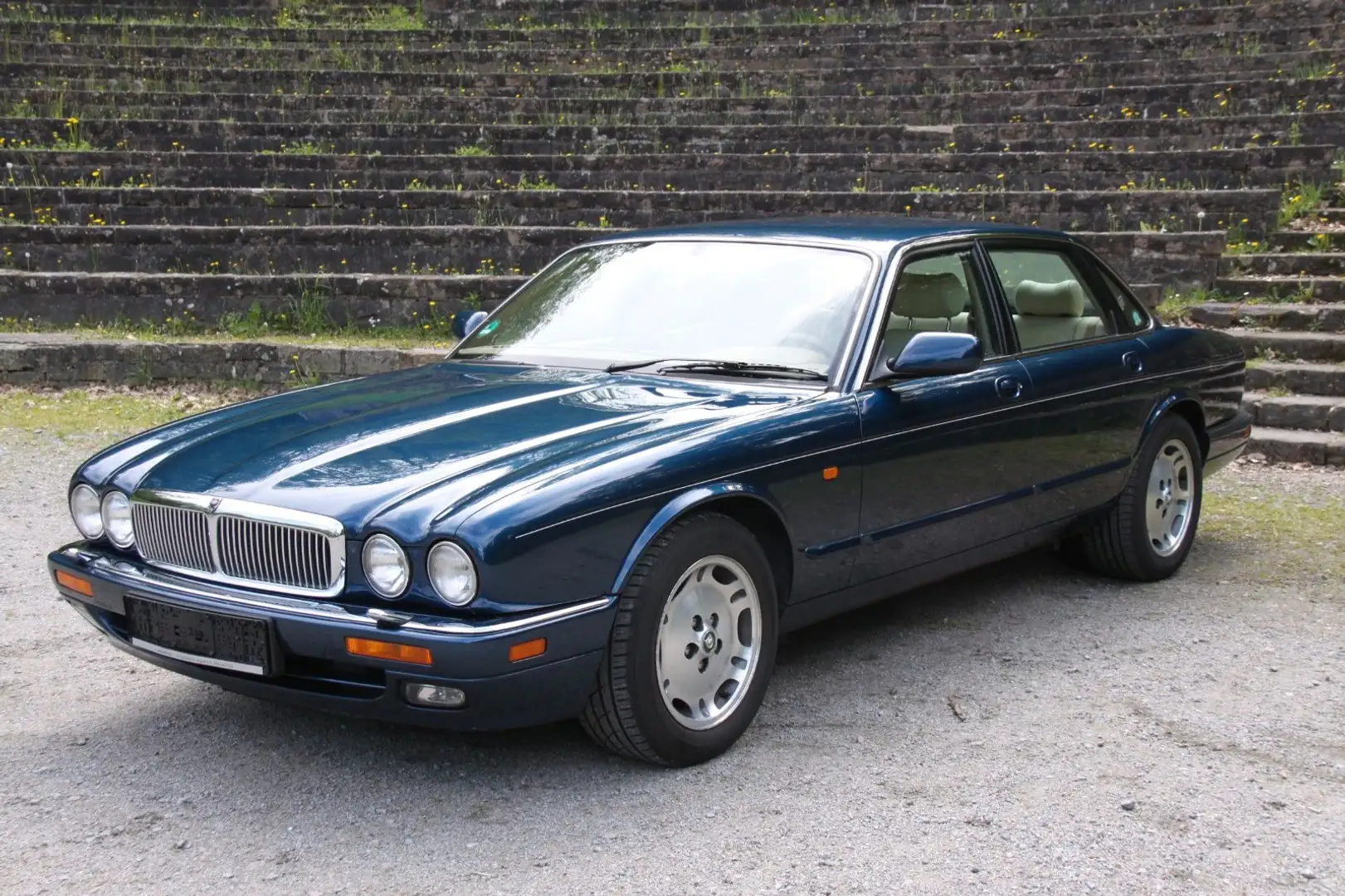 Jaguar XJ6 Executive mit 2 Jahren Garantie Modrá - 2
