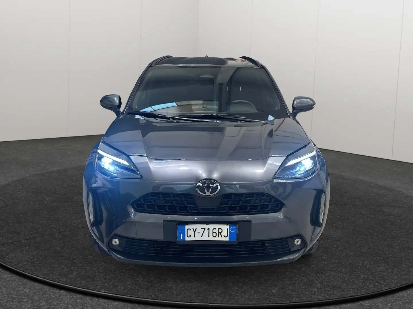 Toyota Yaris Cross 1.5 hybrid Trend fwd 116cv e-cvt Grau - 2