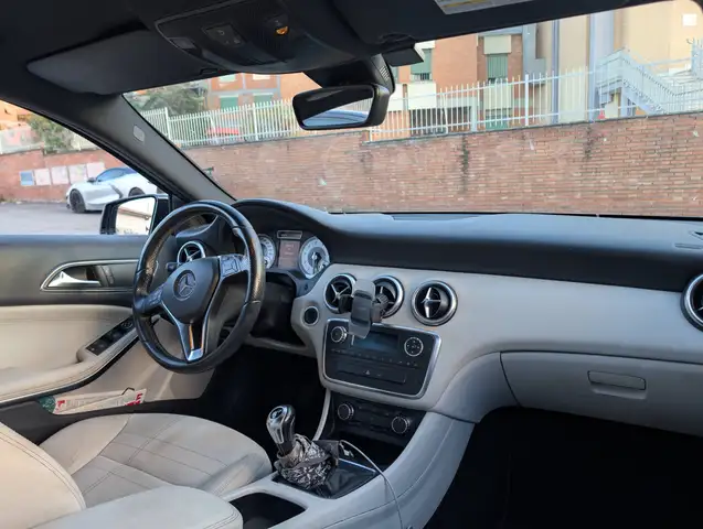 Mercedes-Benz A-Class view 13