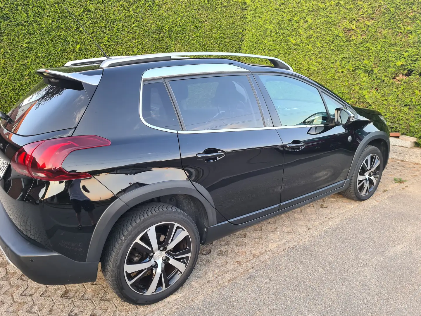 Peugeot 2008 Crossway 110 EAT6 TÜV-neu Insp.-neu Reifen neu Schwarz - 2