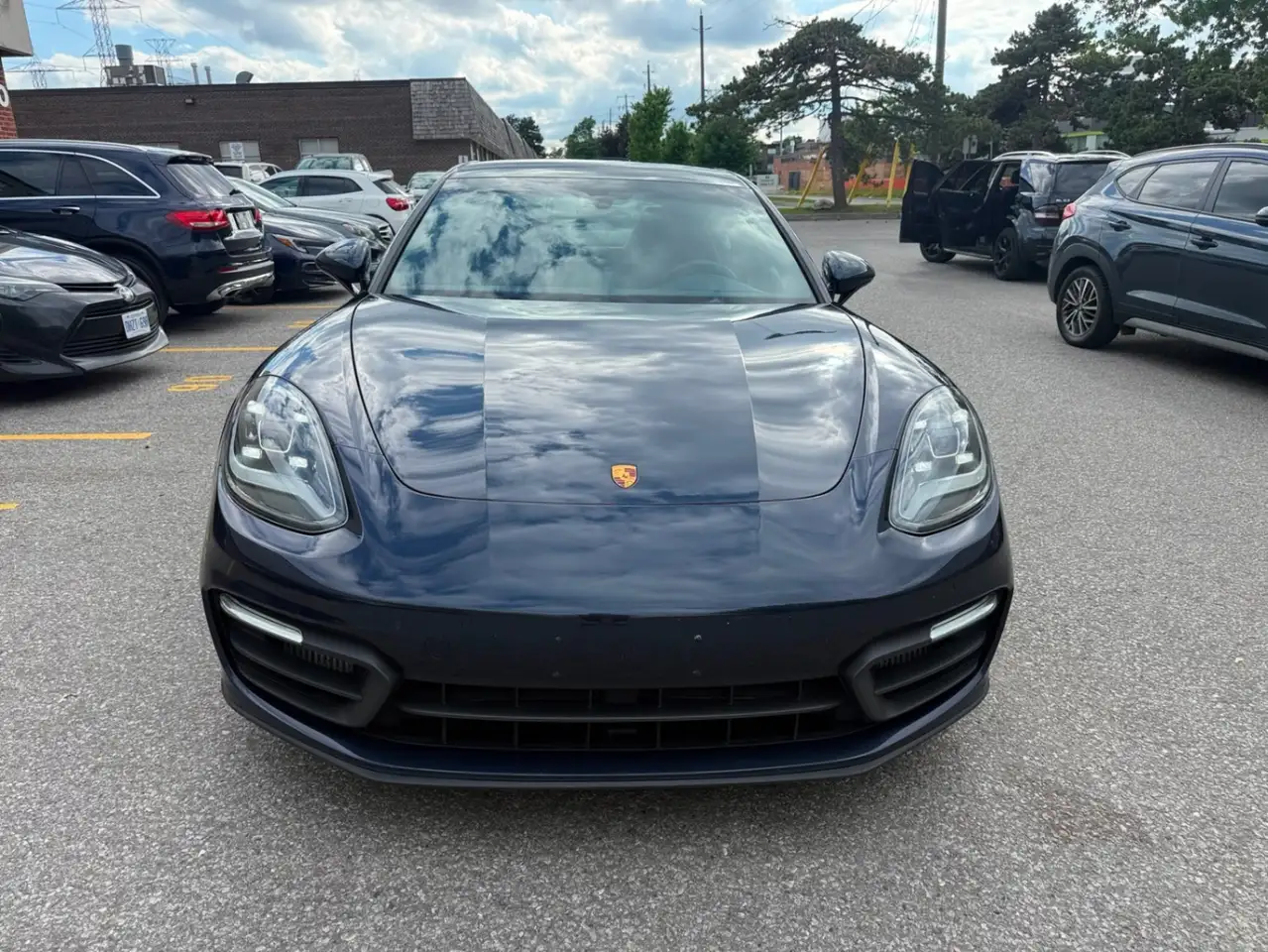 Porsche Panamera снимка Porsche Panamera