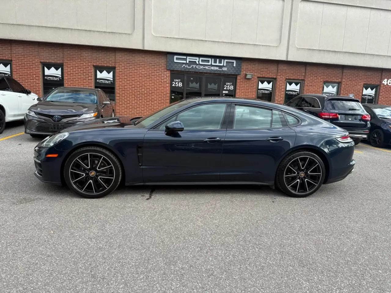 Porsche Panamera снимка Porsche Panamera