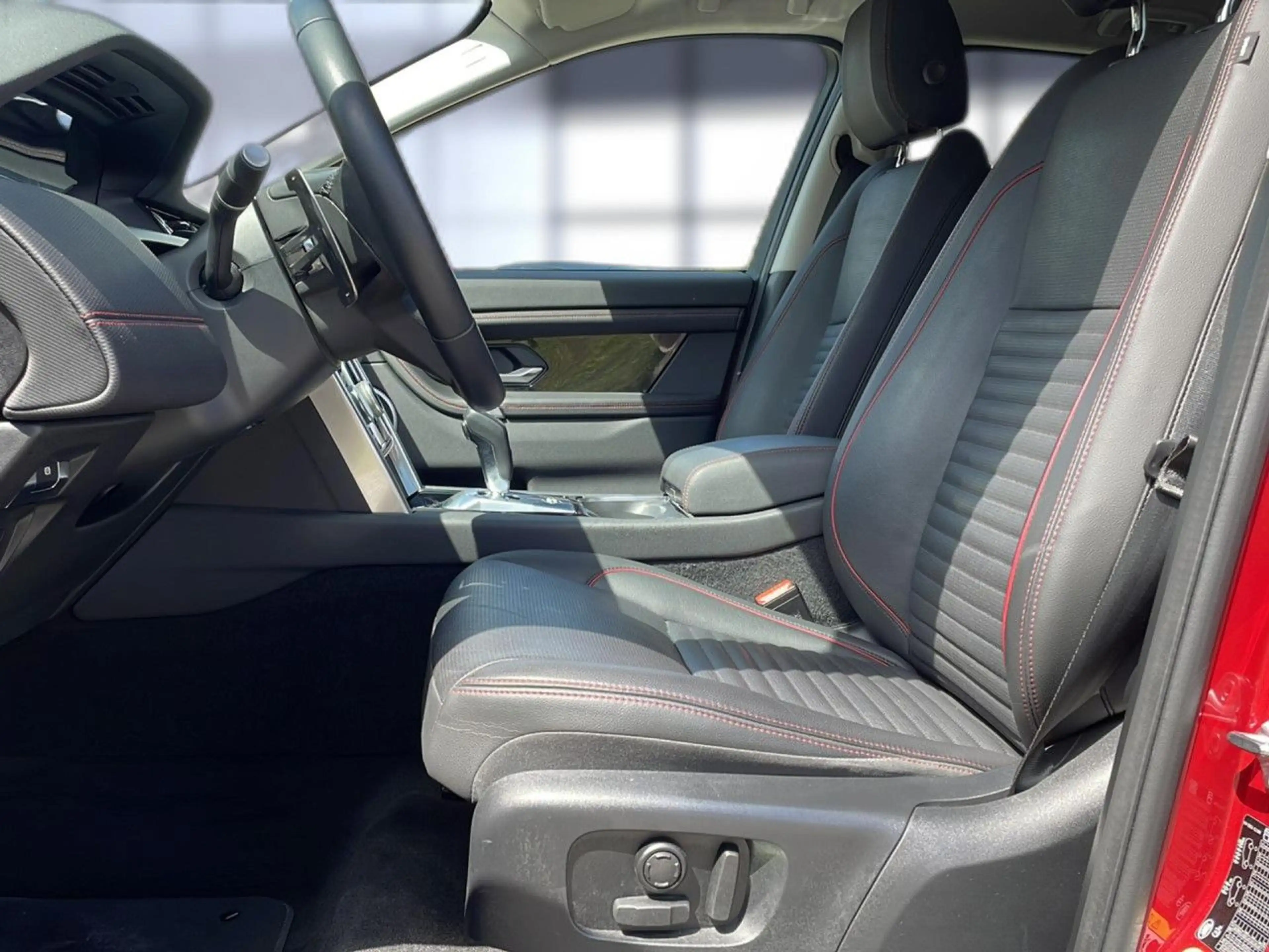 Land Rover Discovery Sport P250 R-Dynamic SE STANDHZG — photo 9