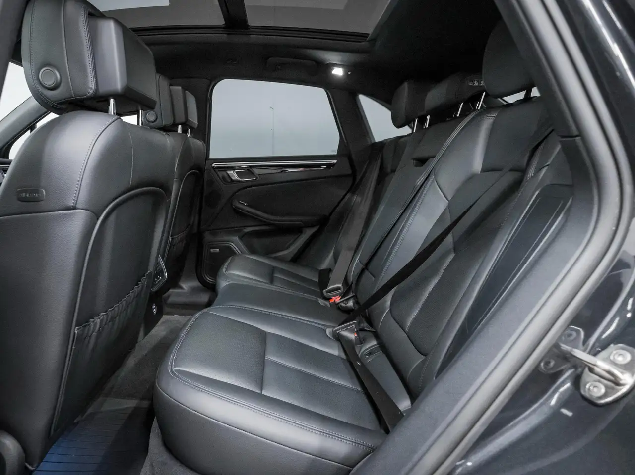 Porsche Macan снимка Porsche Macan