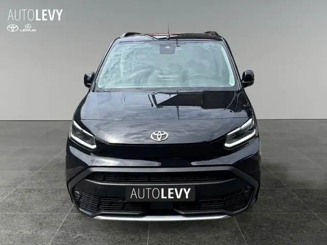 Toyota Proace City view 9