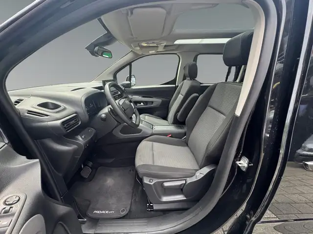 Toyota Proace City view 10
