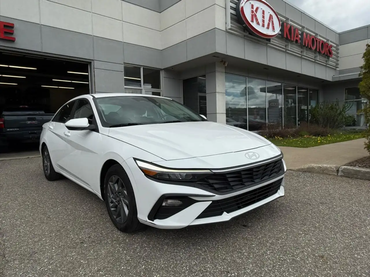 2024 Hyundai ELANTRA