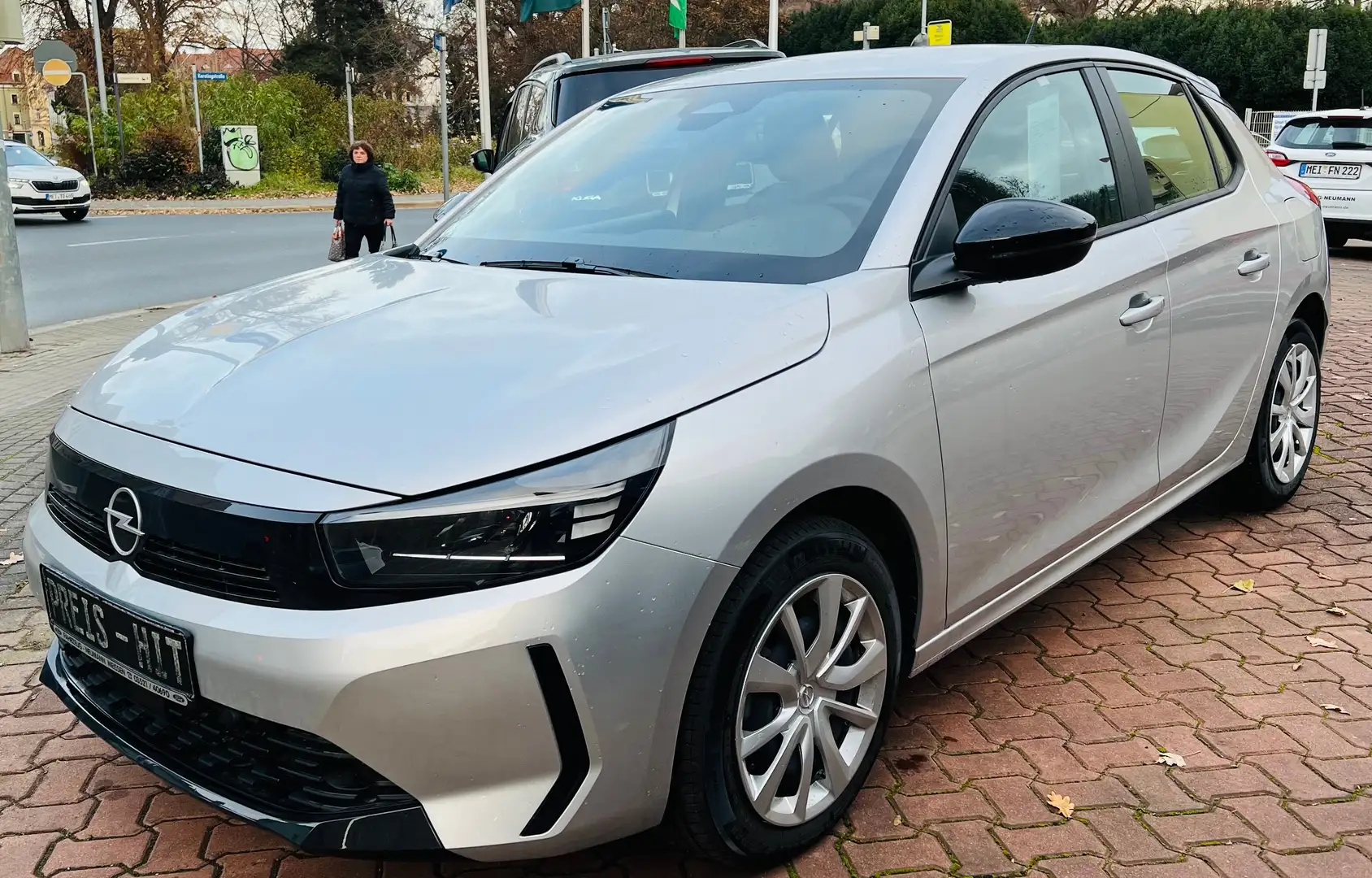 Opel Corsa 1.2 Edition Automatik + heizb. Sitze+heizb.Lenkrad Silber - 1