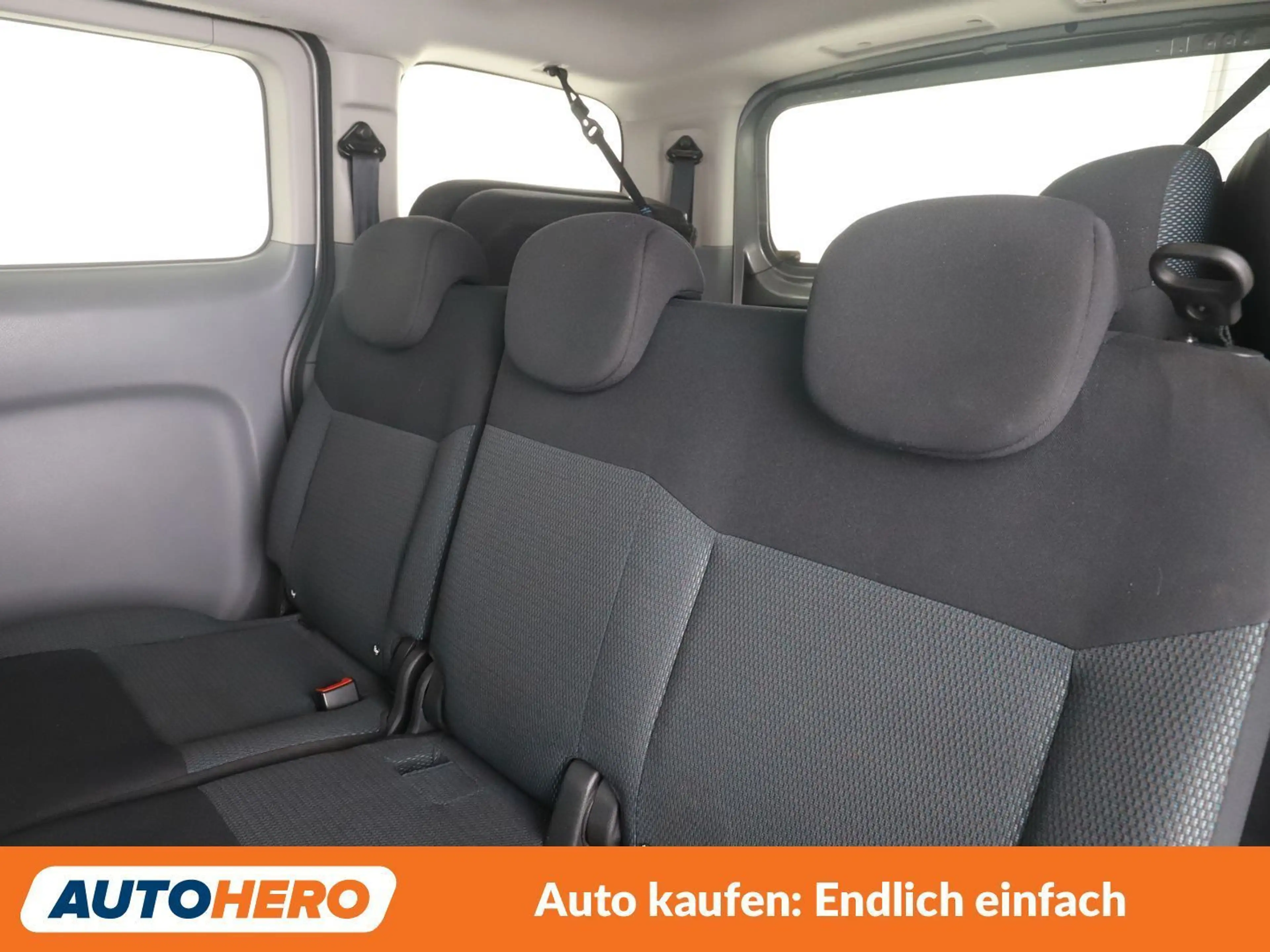 Nissan Evalia 1.5 dCi Evalia Tekna — photo 14