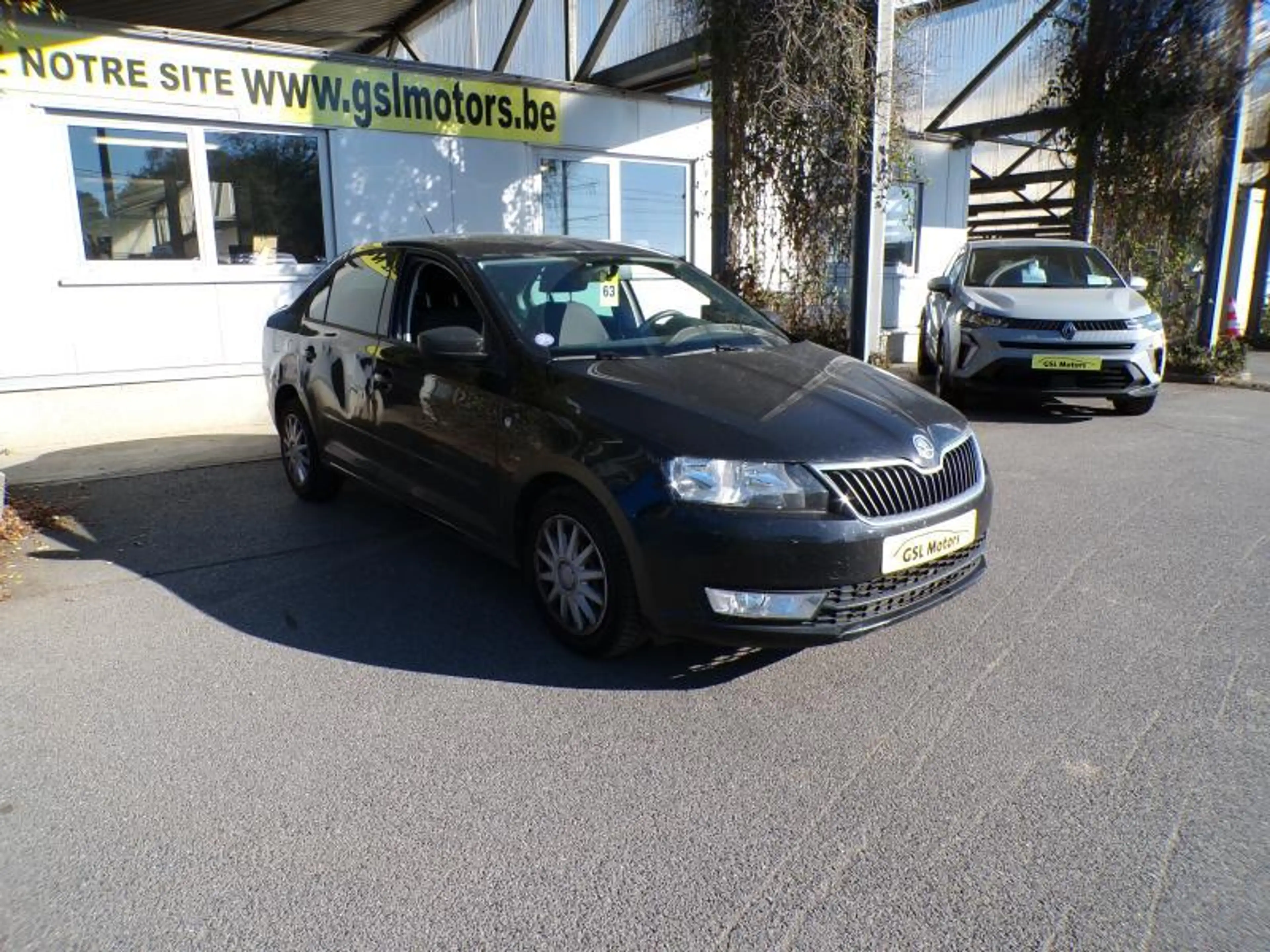 Skoda Rapid/Spaceback 1.2 86cv Noir 81.395km 03/14 Climatisation Radio — photo 3