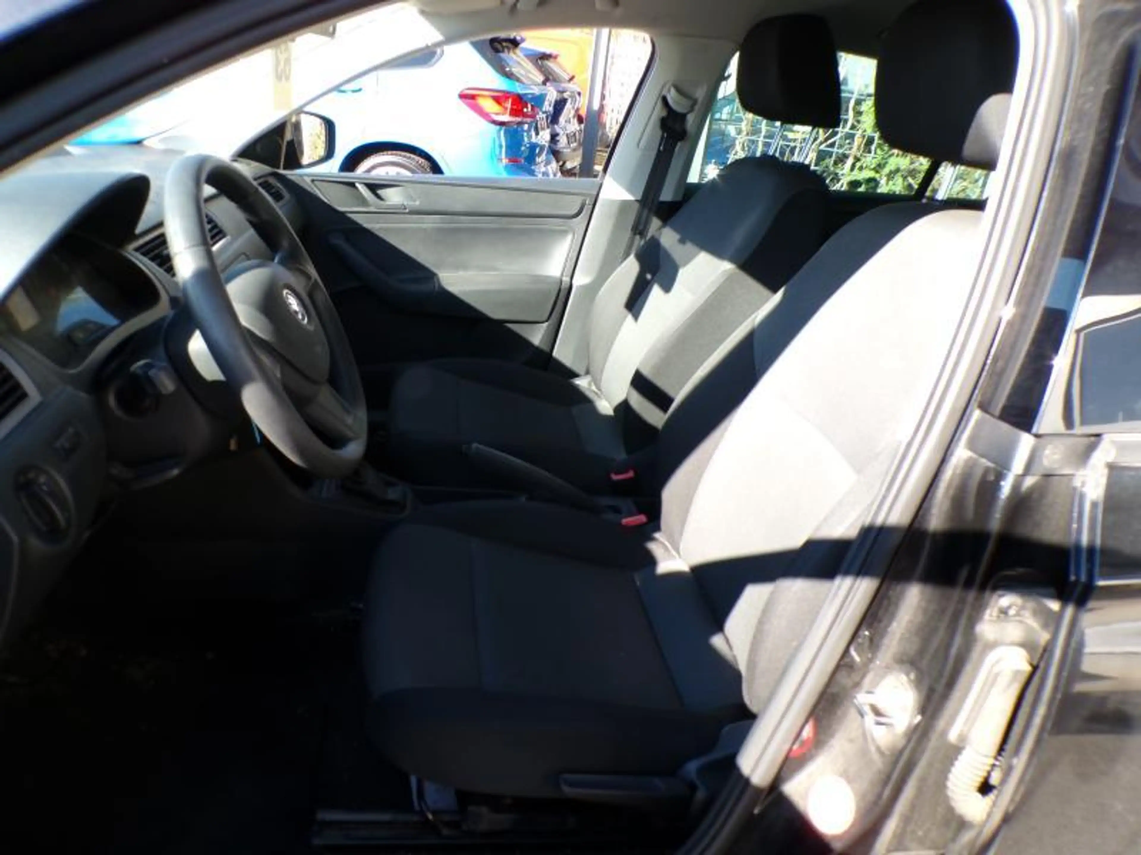 Skoda Rapid/Spaceback 1.2 86cv Noir 81.395km 03/14 Climatisation Radio — photo 6