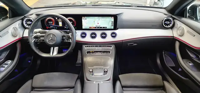 Mercedes-Benz E-Class view 10