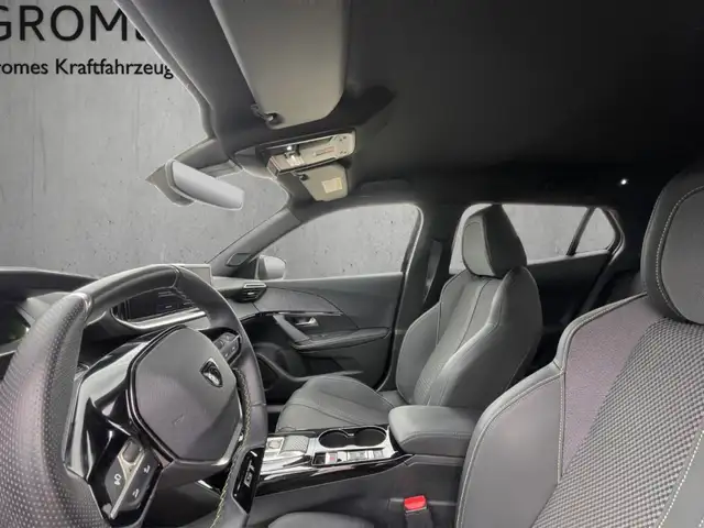 Peugeot 2008 view 9