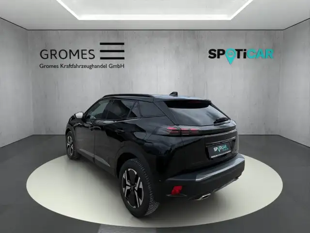 Peugeot 2008 view 5