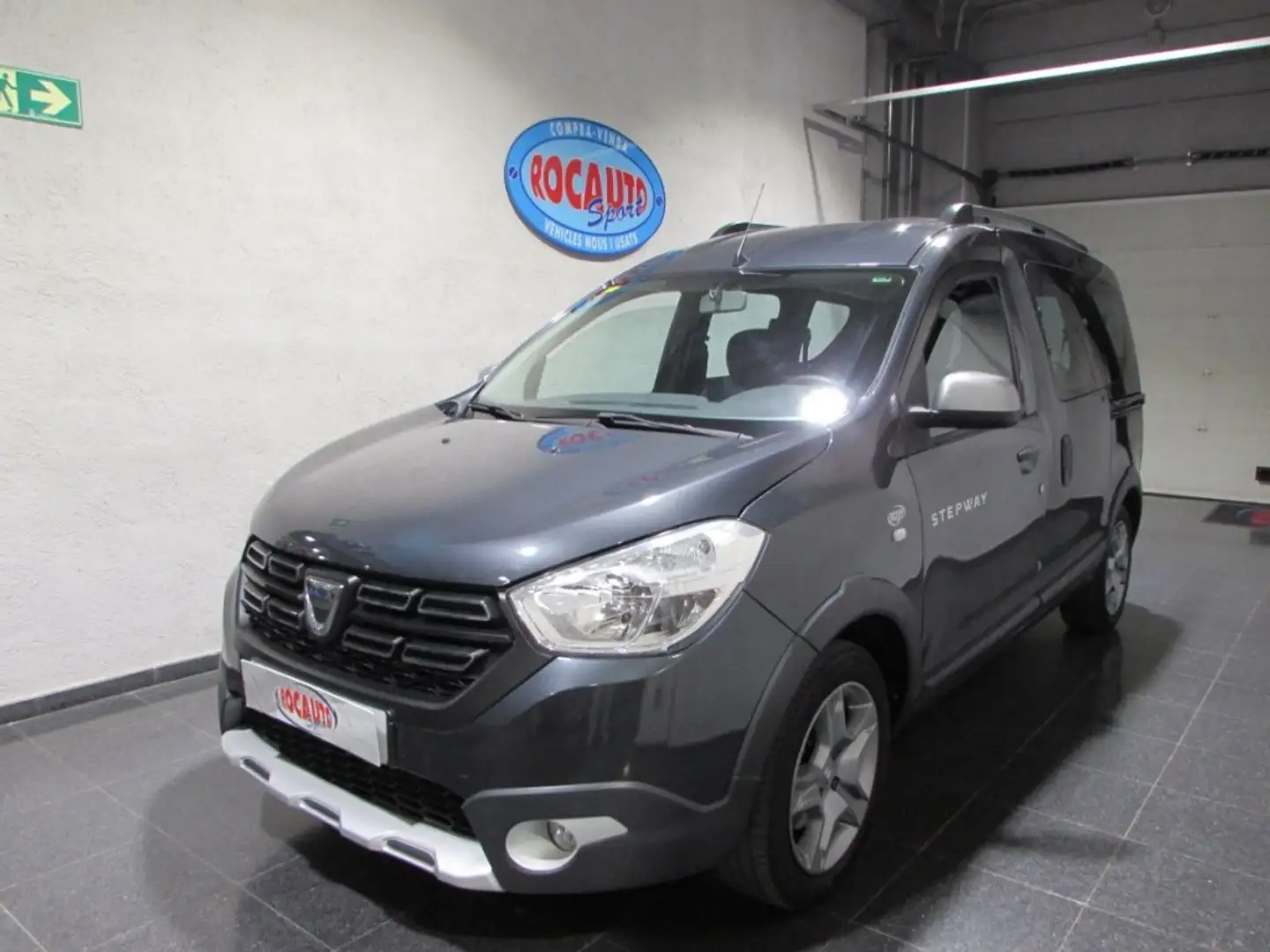 Dacia Dokker 1.5Blue dCi Stepway Comfort 70kW Grijs - 1