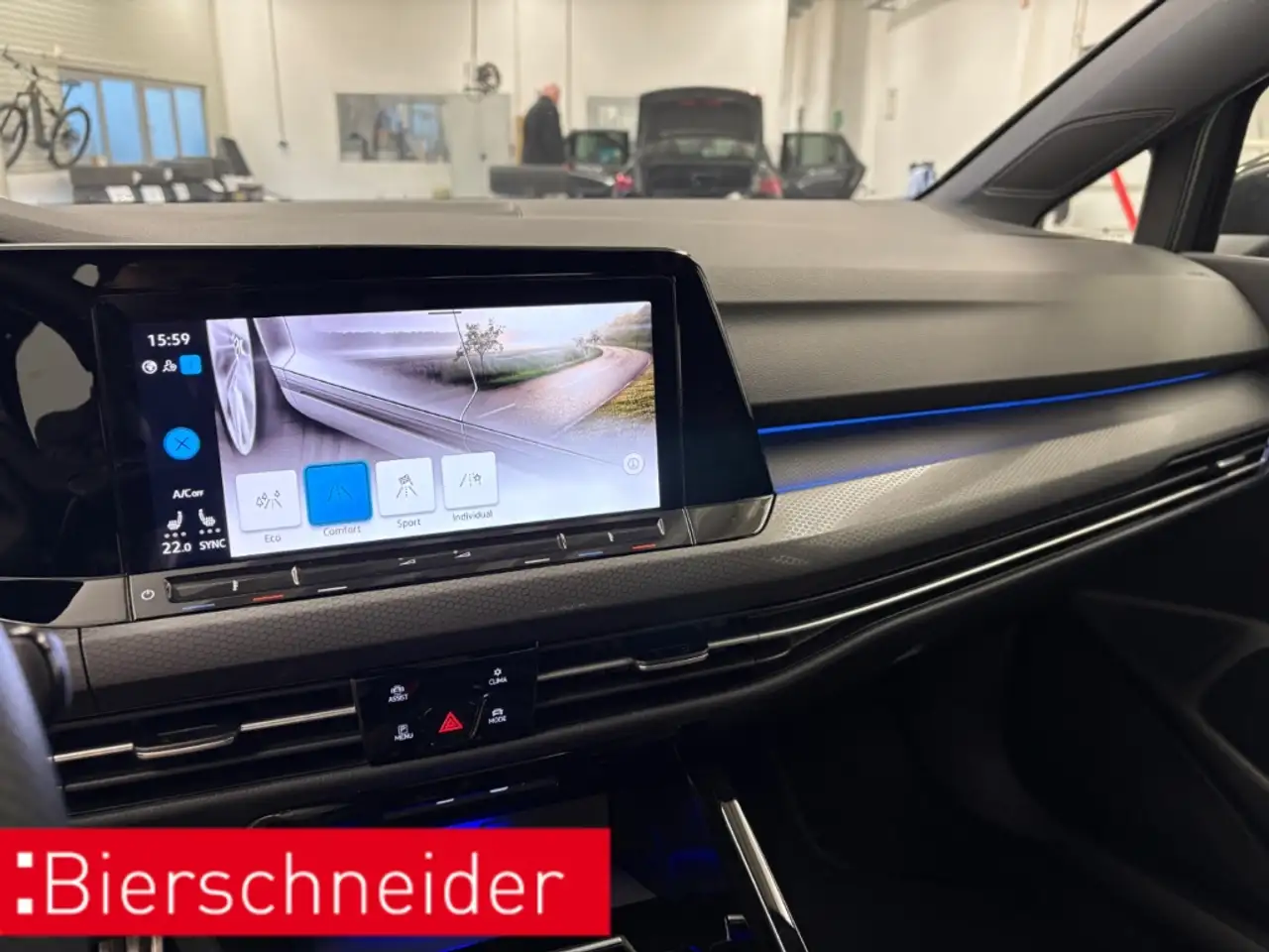 Volkswagen Golf GTI 2.0 TSI DSG DIGITAL COCKPIT PRO LED NAVI 17 ACC DA 13