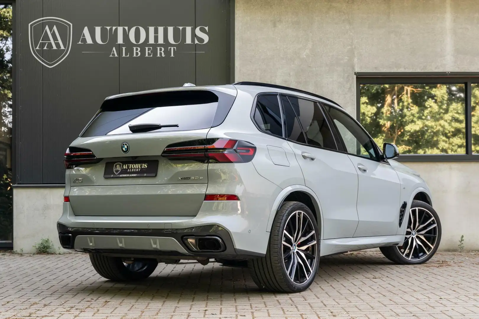 BMW X5 xDrive50e M Sport Pro M Perf. Seats B&W Massage 22 Grijs - 2