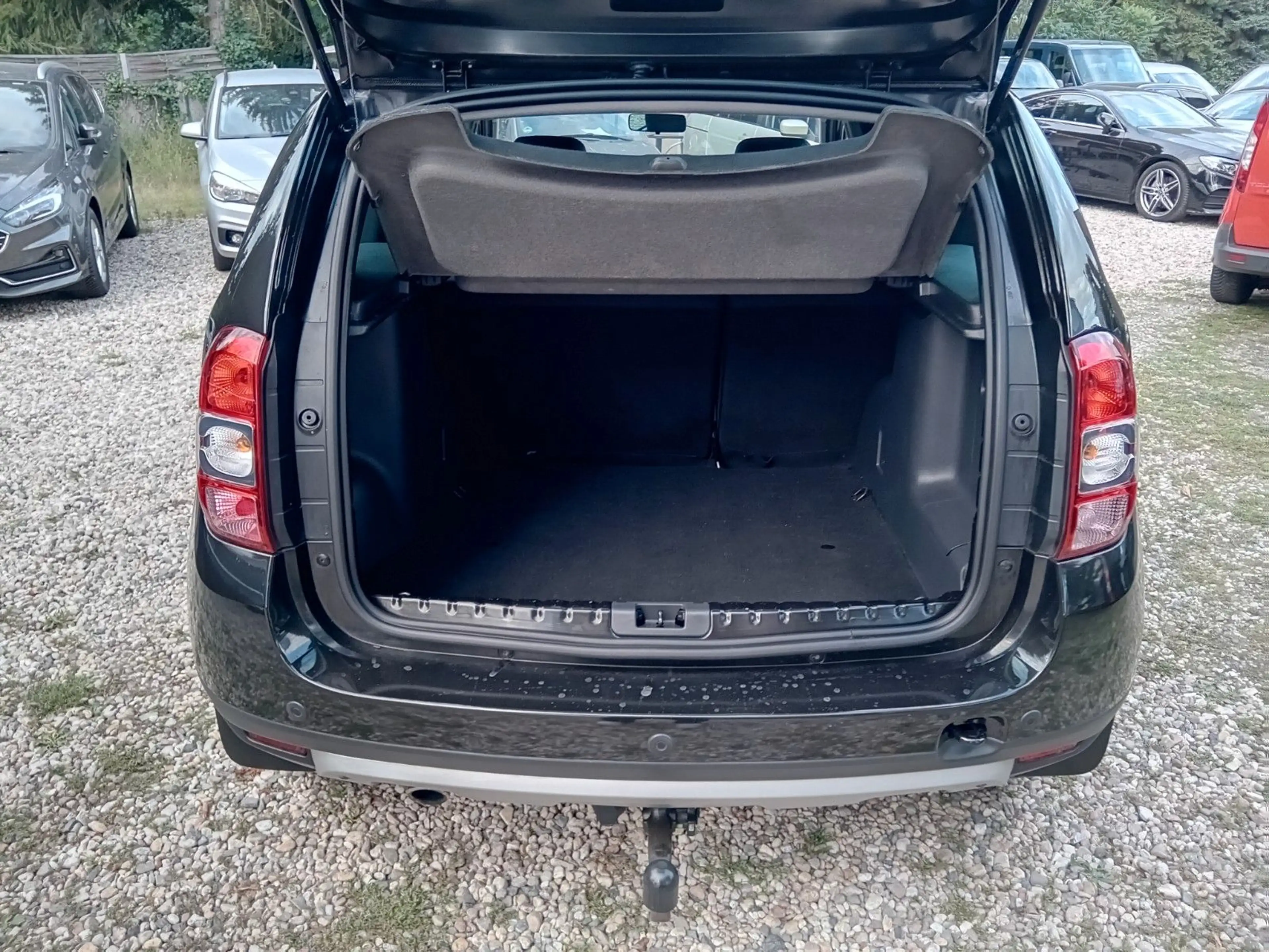 Dacia Duster I Prestige 4x2 * Standheizung * INSP+TÜV neu * Top — photo 10