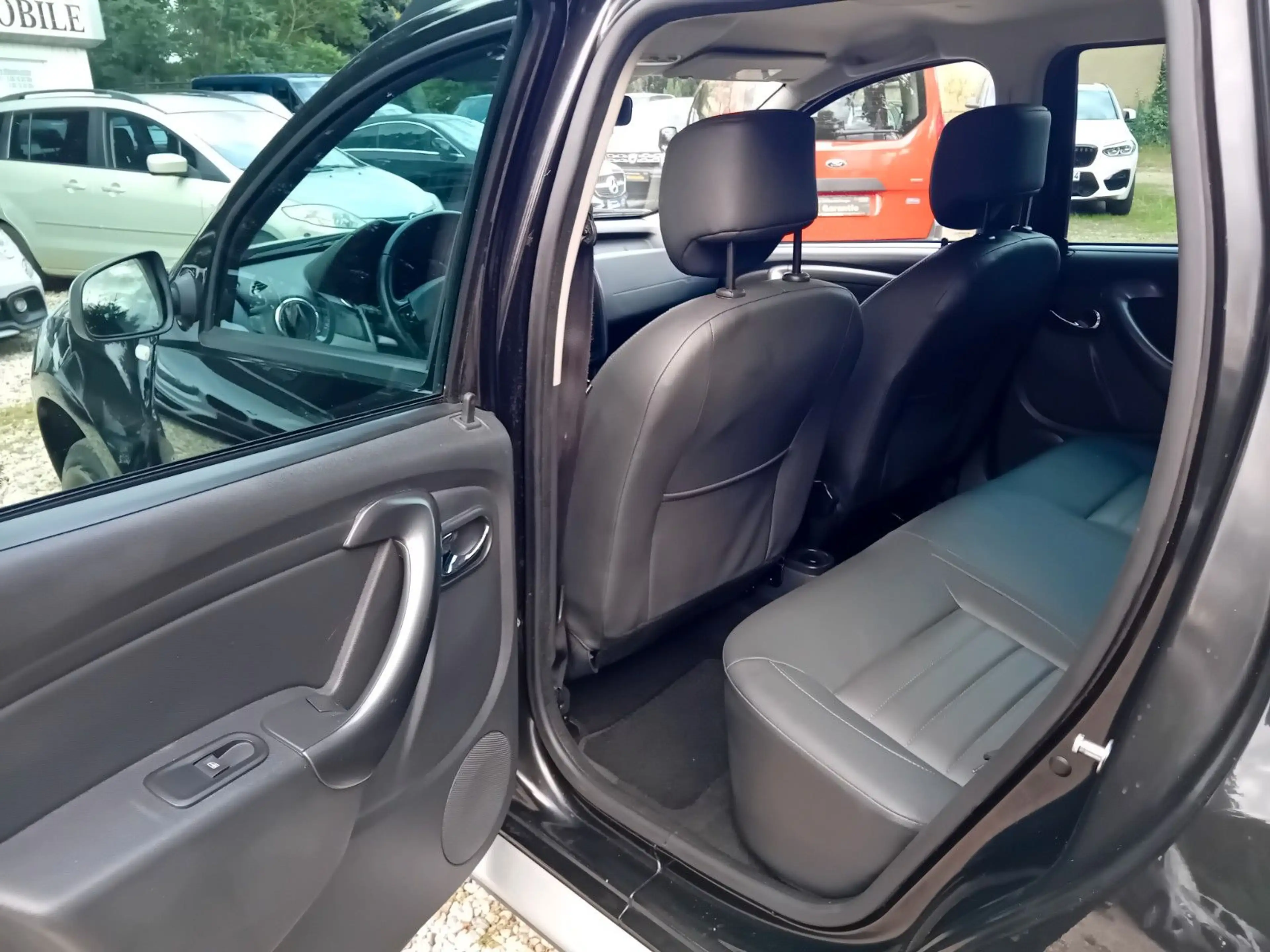 Dacia Duster I Prestige 4x2 * Standheizung * INSP+TÜV neu * Top — photo 12
