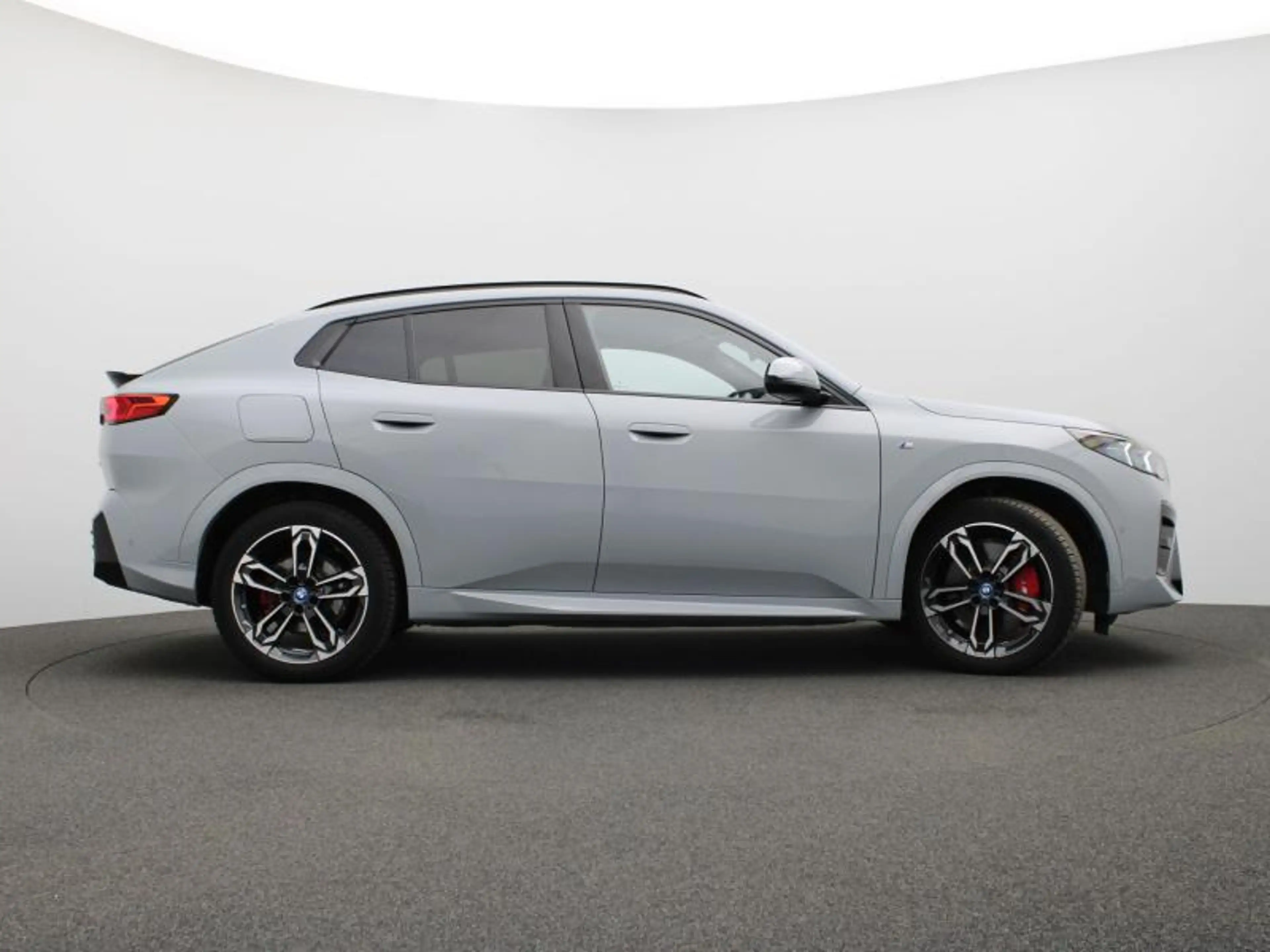 BMW iX2 M SPORT PRO - NAVI- - LED — photo 3