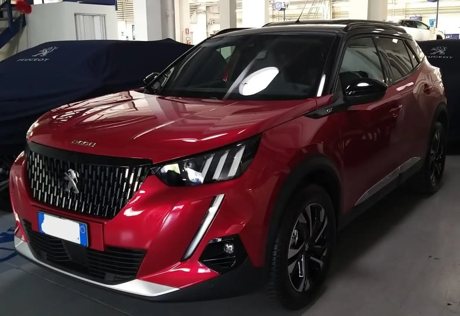 Peugeot 2008 1.5 bluehdi GT 110 cv Rosso - 2
