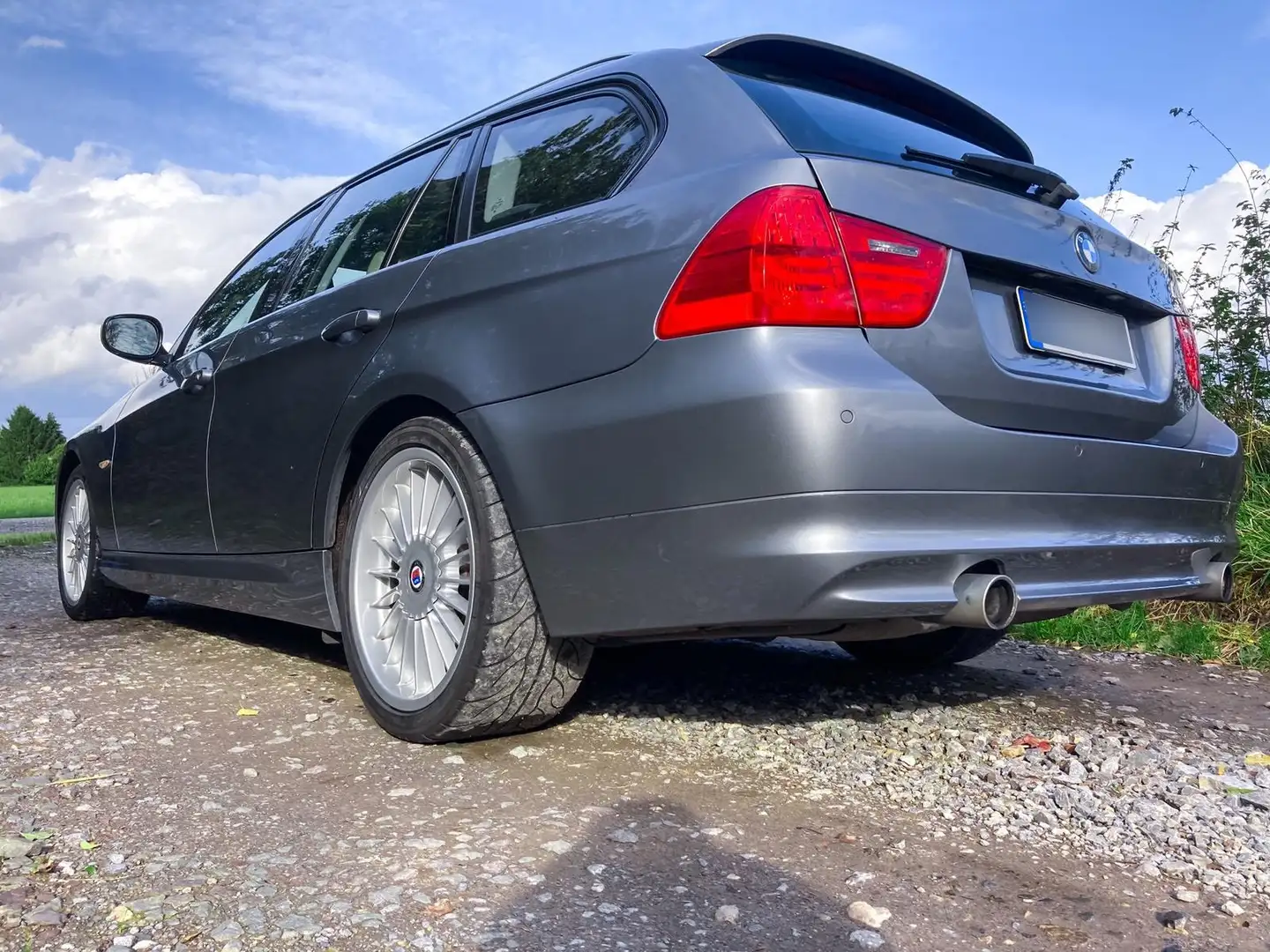 BMW 335 335d DPF Touring Aut. Edition Exclusive - 1