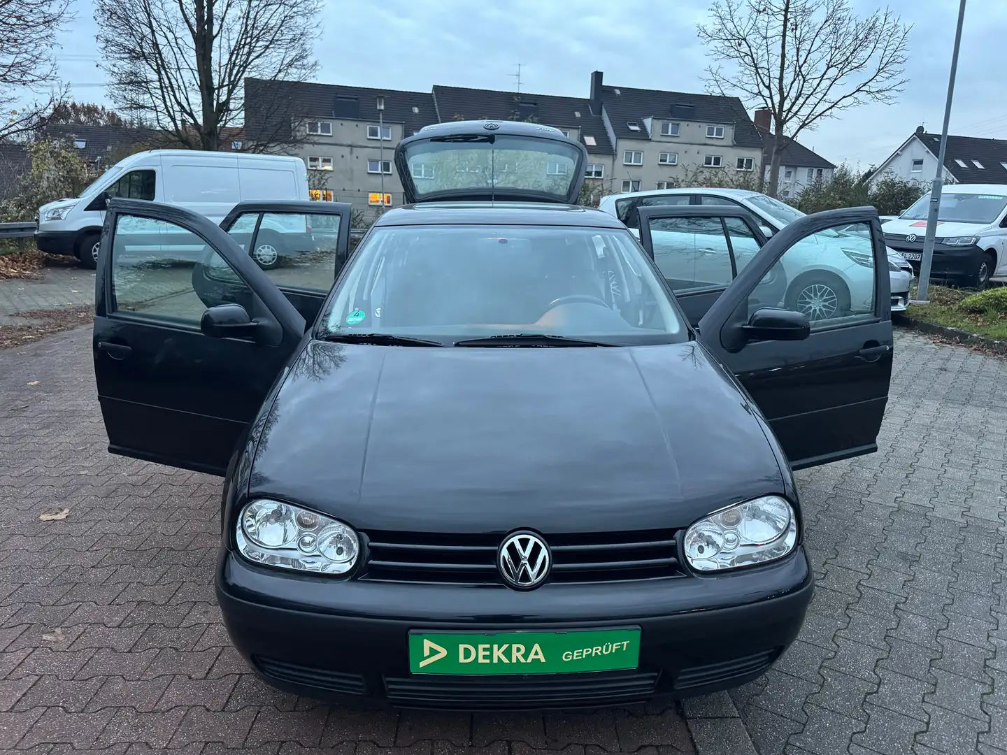 Volkswagen Golf Golf IV 1.9 TDI Comfortline 1. HAND. UNFALLFREI. Schwarz - 1