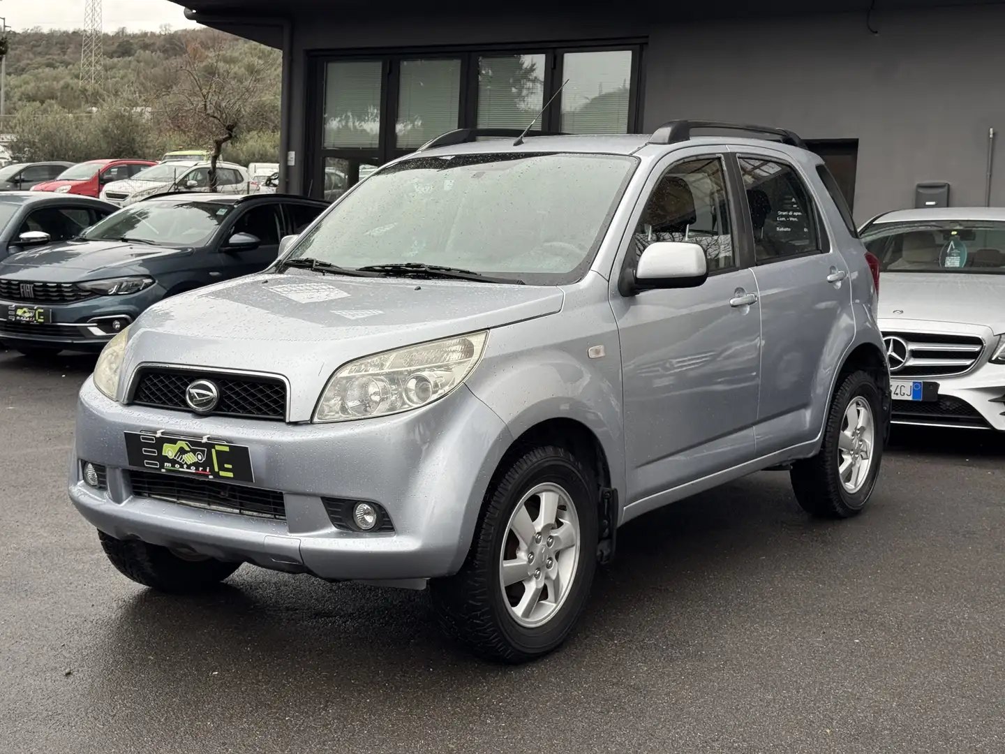 Daihatsu Terios 1.3 4WD SX Gris - 1