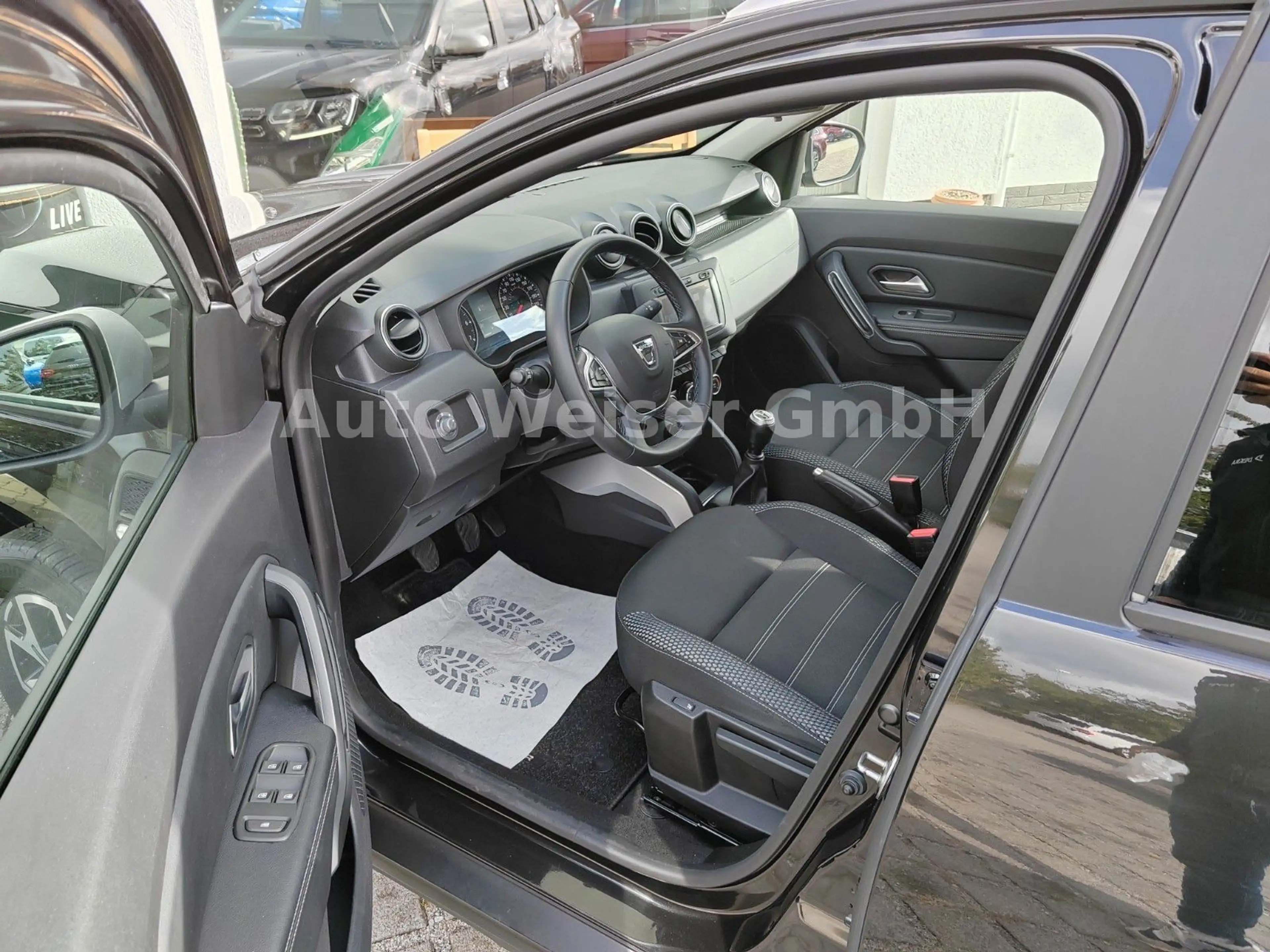 Dacia Duster II Prestige *ERSTE HAND *SHZ *NAVI *KAM — photo 10