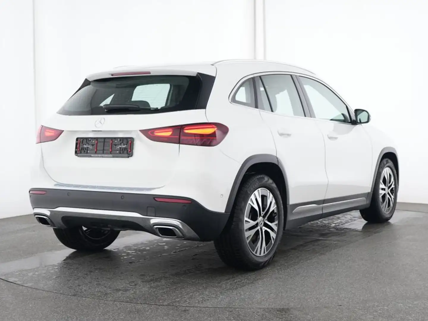 Mercedes-Benz GLA 200 Progressive/Advanced/LED/Pano-SD/AHK/ Weiß - 2