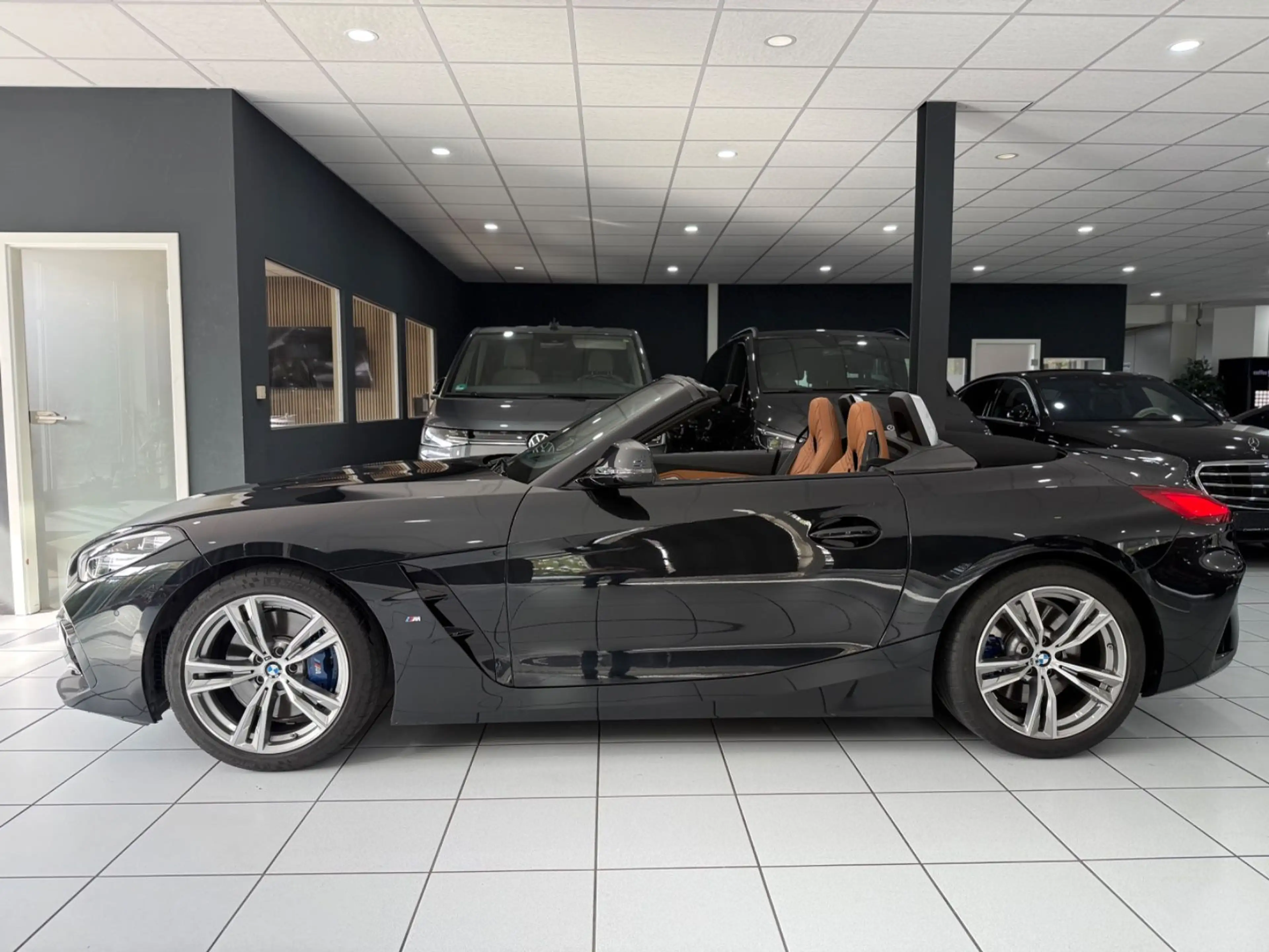 BMW Z4 sDrive 20i*M-PAKET*ACC*HEADUP*MEMORY*KAMERA* — photo 4