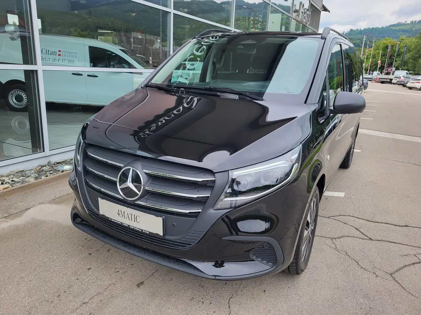 Mercedes-Benz Vito Vito Tourer 119 CDI 4matic Aut. SELECT Noir - 1