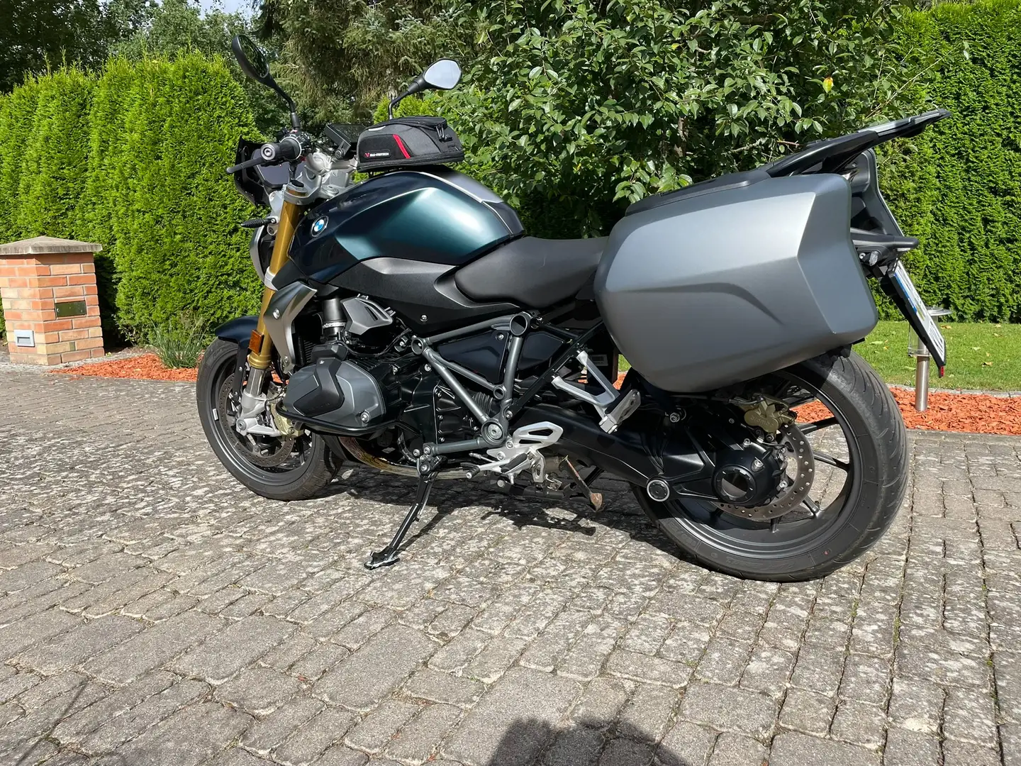 BMW R 1250 R alle Pakete Noir - 1