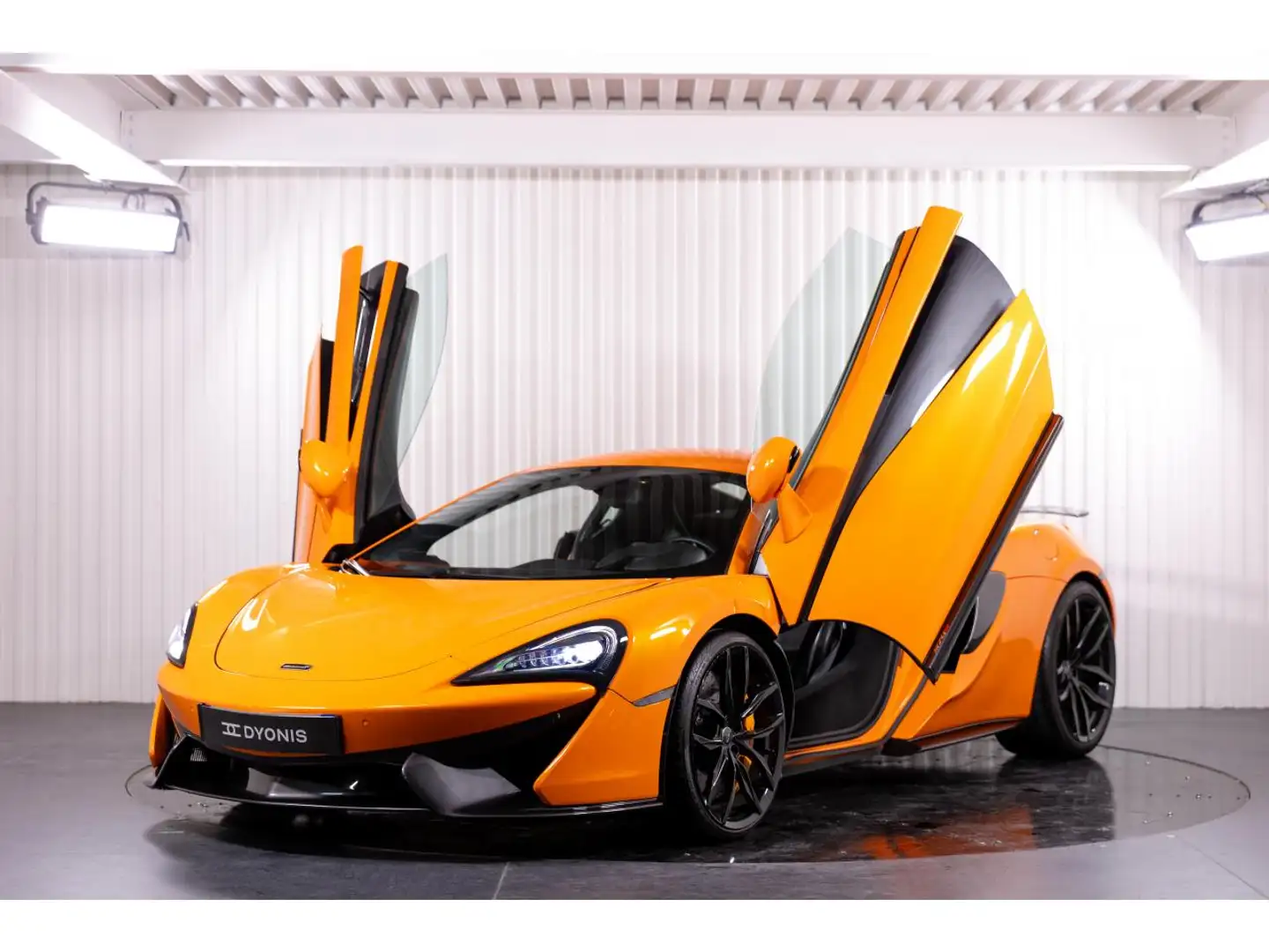 McLaren 570S 3.8L V8 570CV Portocaliu - 1