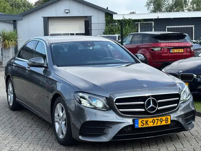 Mercedes-Benz E-Class view 3