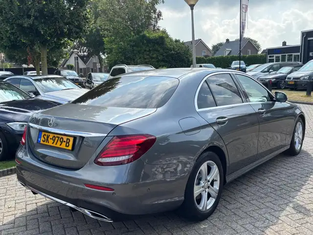 Mercedes-Benz E-Class view 5