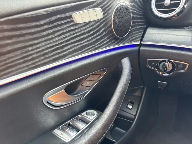 Mercedes-Benz E-Class view 14
