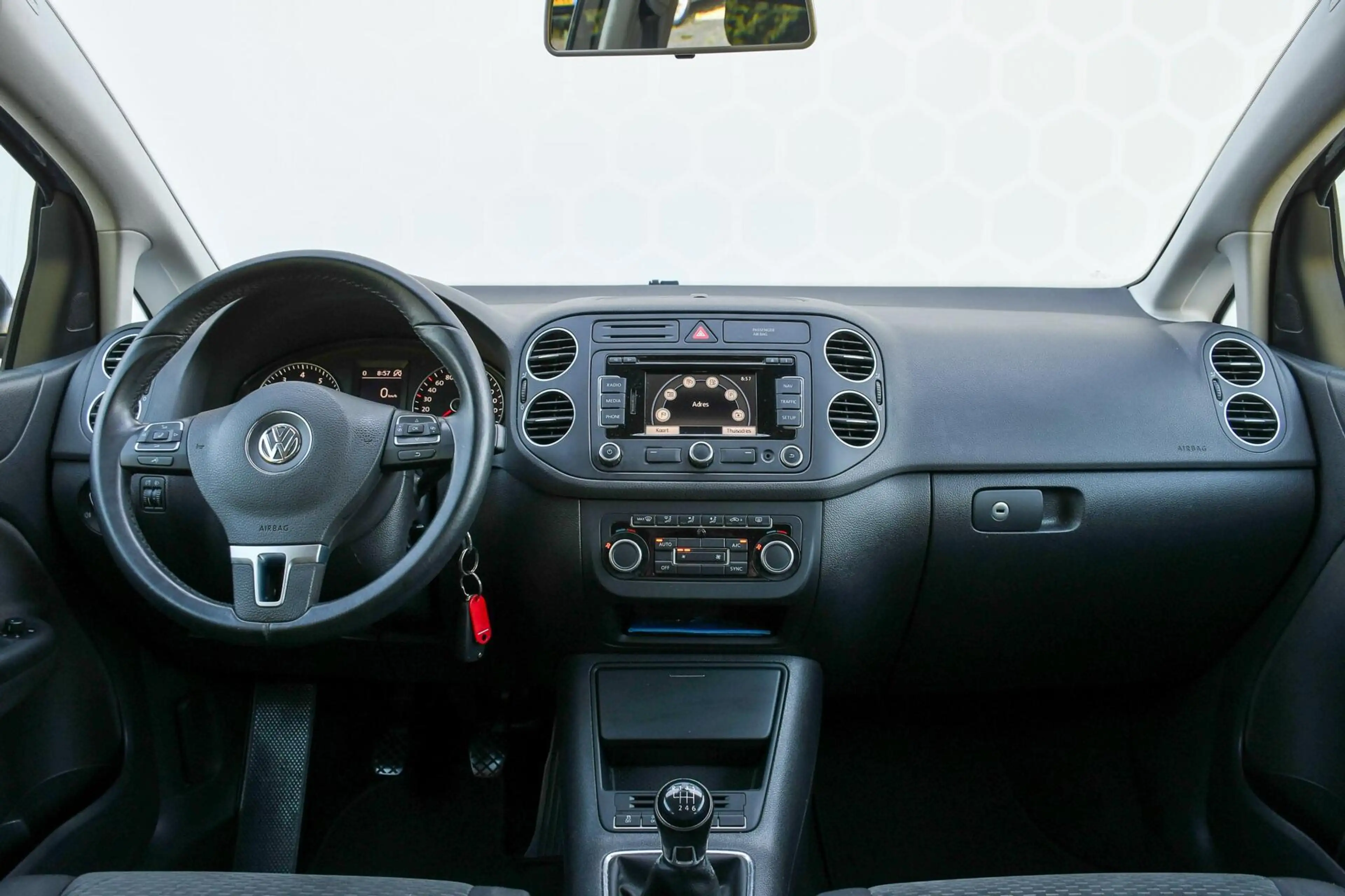 Volkswagen Golf Plus 1.2 TSI Highline BlueMotion Trekhaak — photo 17