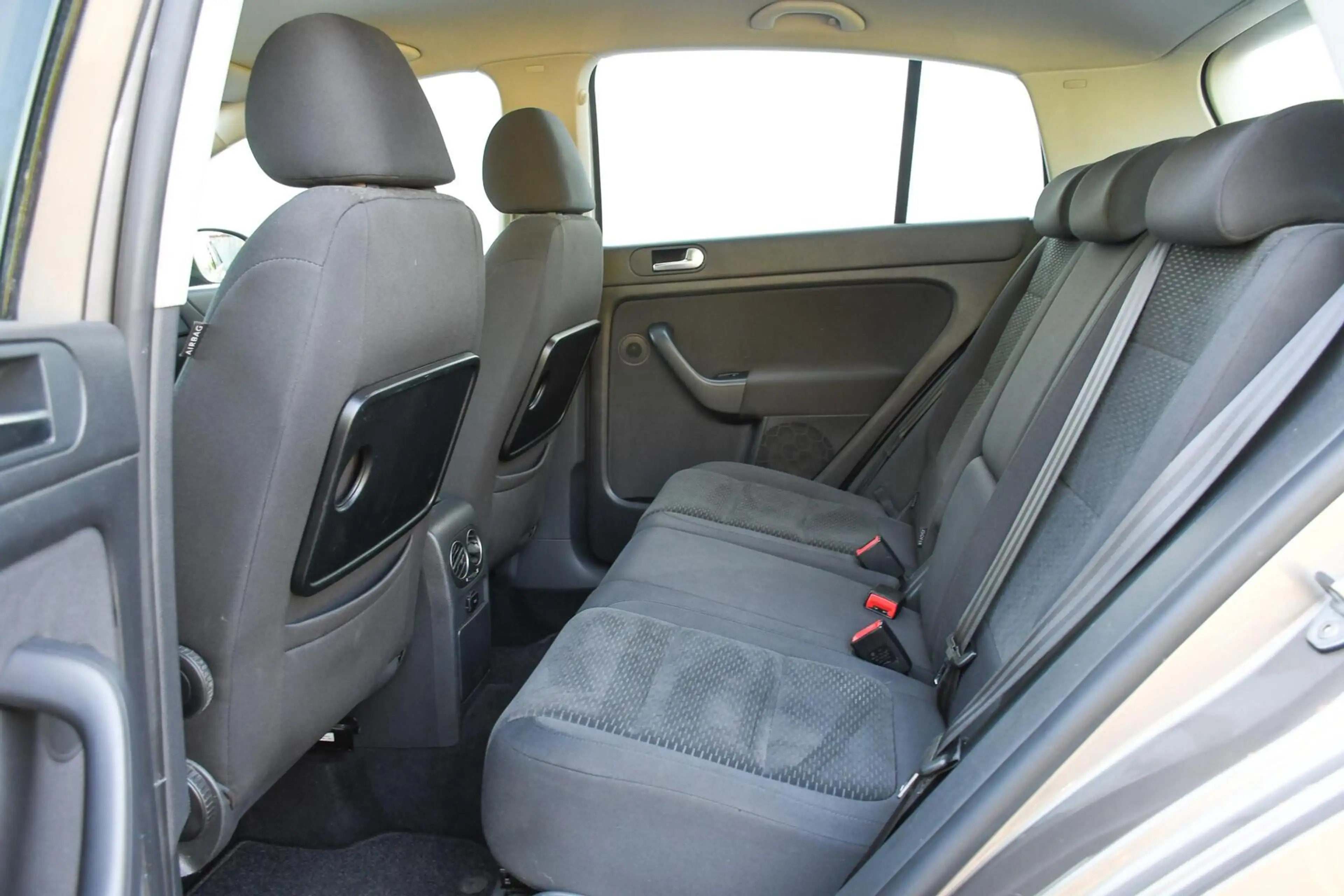 Volkswagen Golf Plus 1.2 TSI Highline BlueMotion Trekhaak — photo 32