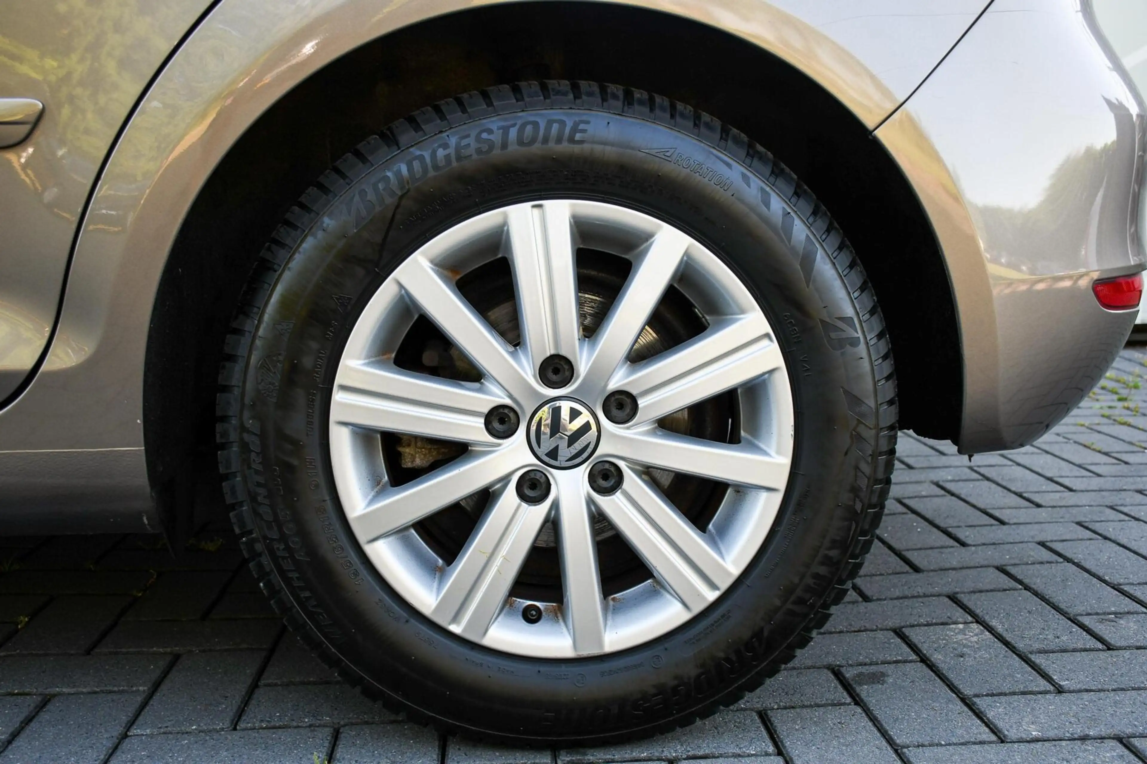 Volkswagen Golf Plus 1.2 TSI Highline BlueMotion Trekhaak — photo 38