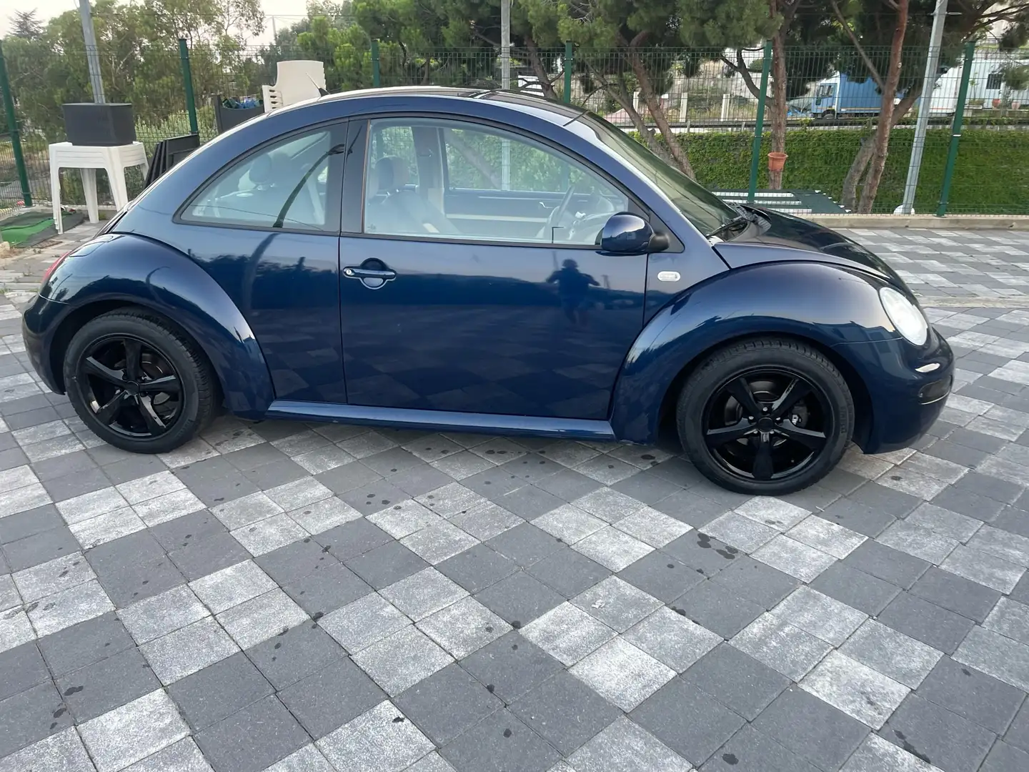 Volkswagen New Beetle 1.9 tdi 105cv Machina per veri appassionati Bleu - 2