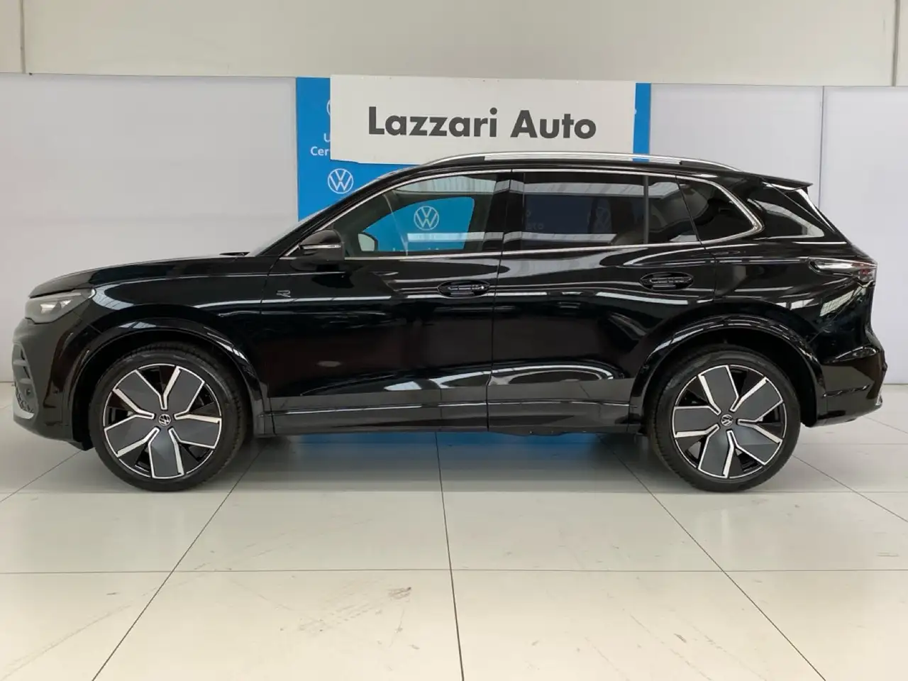 Volkswagen Tiguan 2.0 TDI 110KW SCR R-Line Plus DSG 2