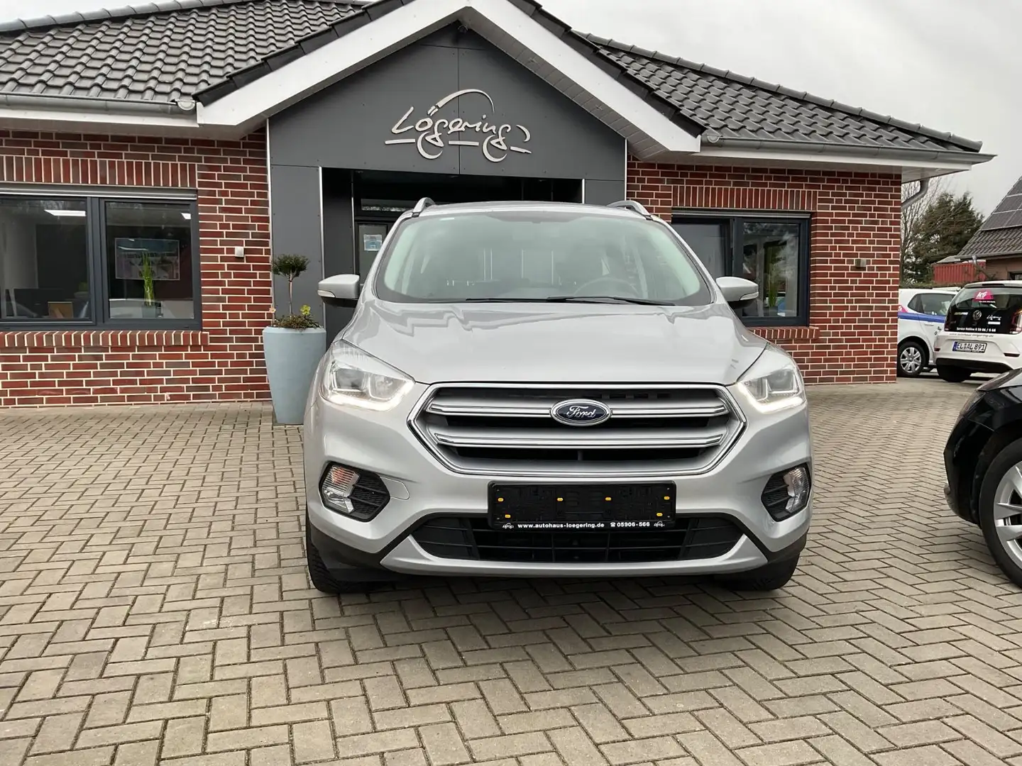 Ford Kuga 1,5 TDCi 4x2 Trend,Navi,Telefon Srebrny - 2