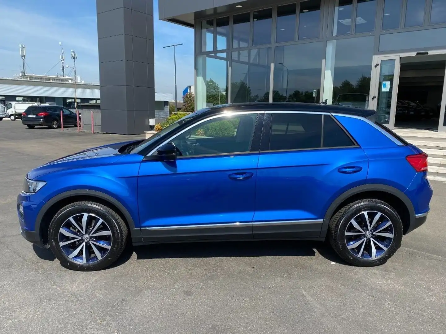 Volkswagen T-Roc 1.0 TSI 115 CV Style KM CERTIFIC-GARANZIA-1°PROP Blu/Azzurro - 2