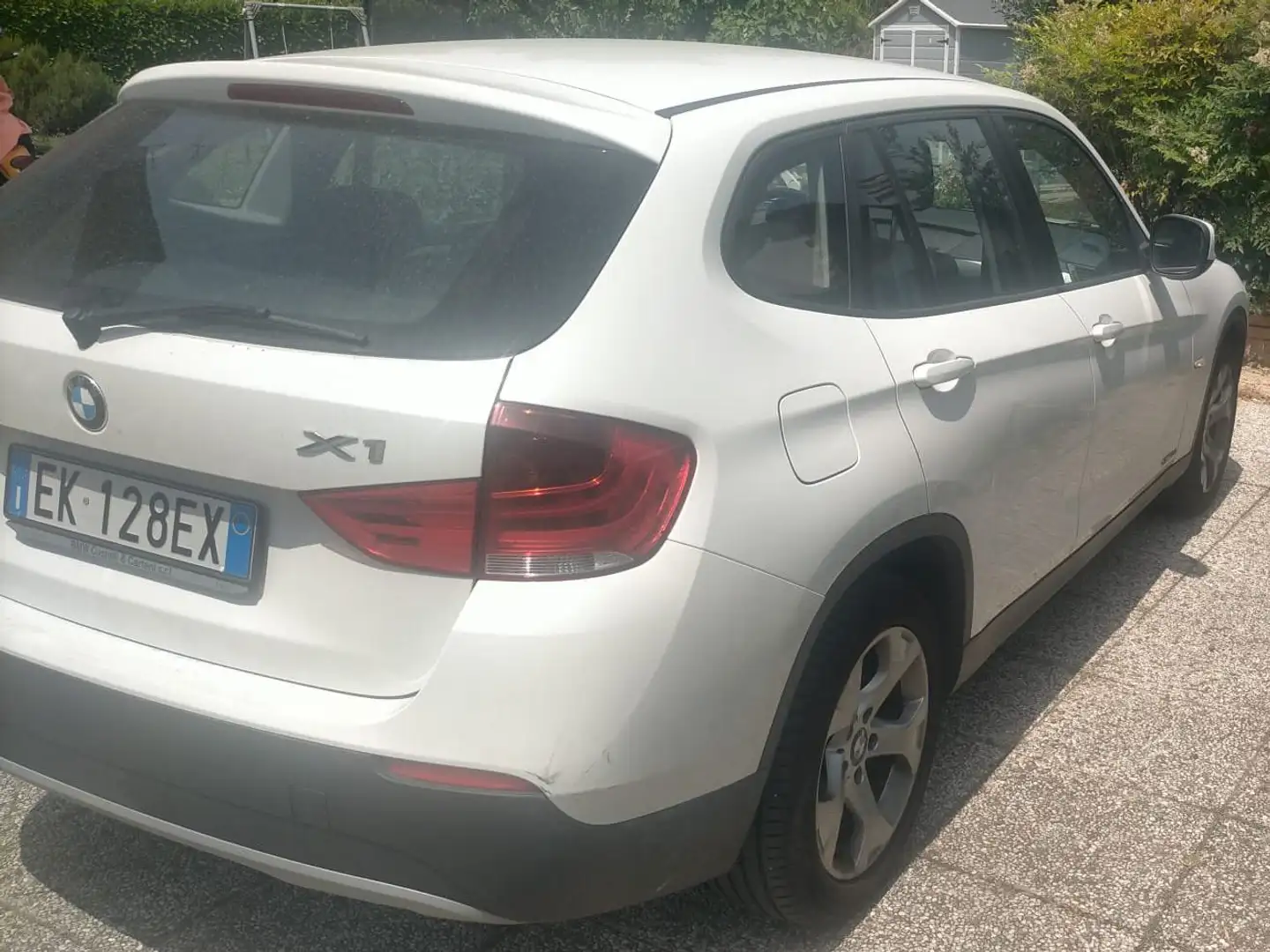 BMW X1 X1 E84 sdrive18d Attiva Bianco - 2