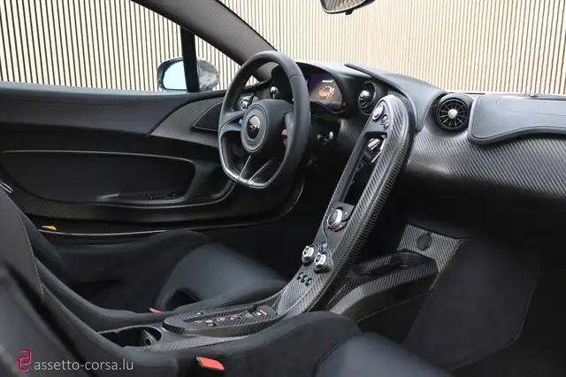 McLaren P1 view 14