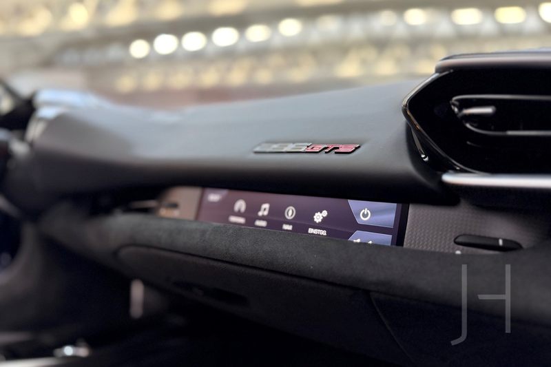 Ferrari 296 296 GTS — photo 10